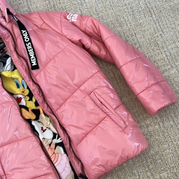 Members Only x Looney Tunes Pink Puffer - Picture 7 of 16